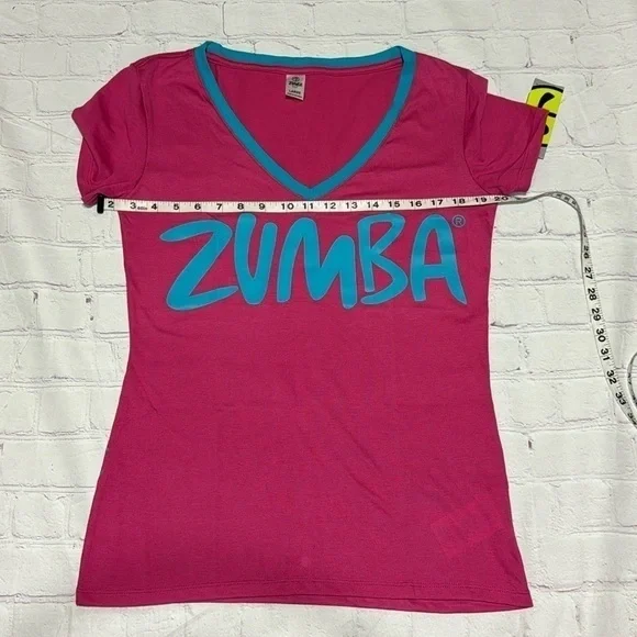 ZUMBA FITNESS women’s Shapely V-Neck Tee in White “Join The Party” Large NWT - Picture 4 of 9